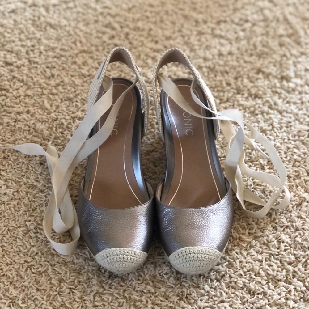 Vionic Aruba Maris Lace-Up Wedge